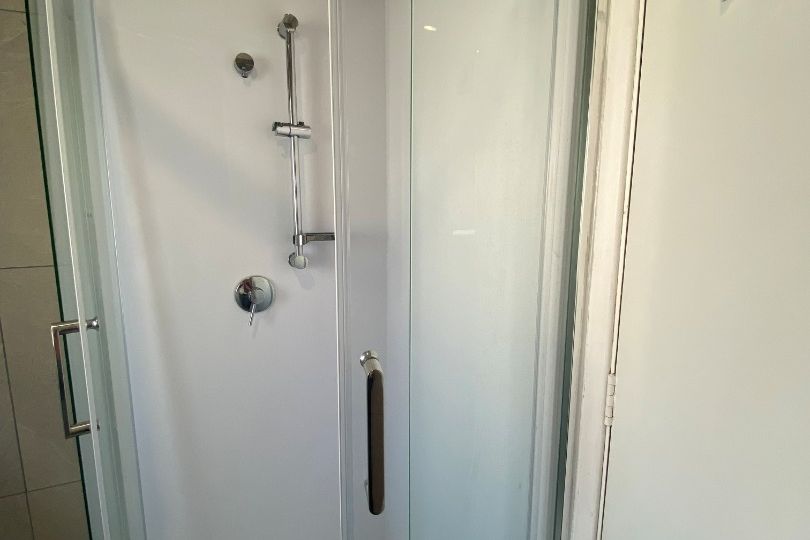 Large Family Home - Bild 6