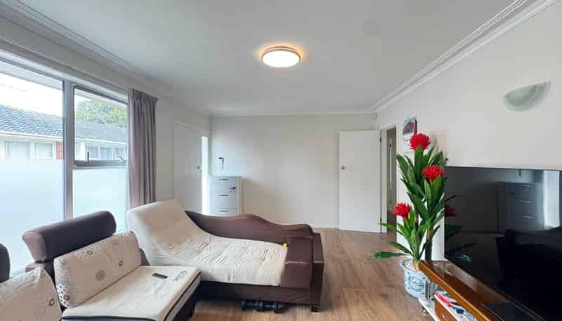 2/27 Cardwell Street, Onehunga