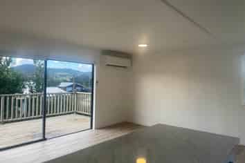 25 Raewyn Street, Morningside