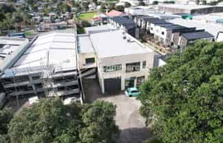 788M² Onehunga Industrial W/ Spray Booth
