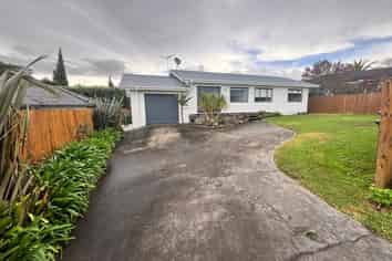 23b Crispe Road, Clarks Beach