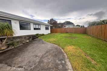 23b Crispe Road, Clarks Beach