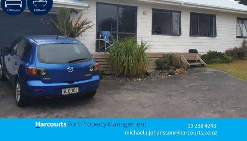 23b Crispe Road, Clarks Beach