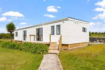61 Hauraki Road, Leigh