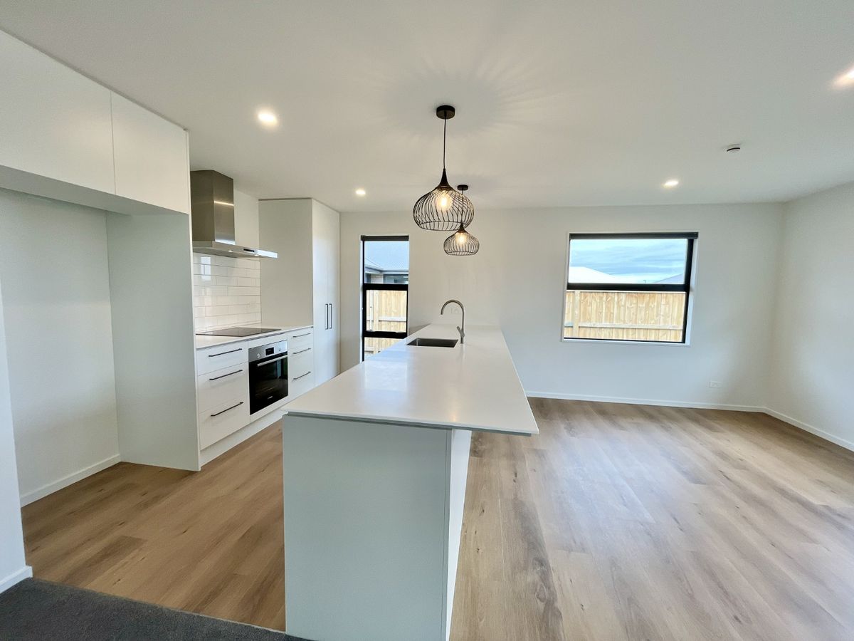 4 bedroom family home in Arbor Green – pohled 2
