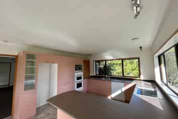 10 Wairere Road, Waitakere