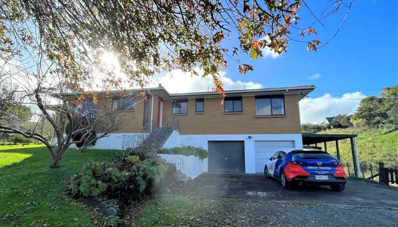 10 Wairere Road, Waitakere
