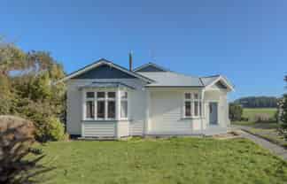 101 Main Street, Wairio
