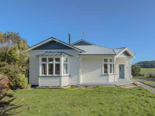 101 Main Street, Wairio