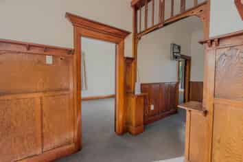 101 Main Street, Wairio