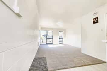 97 Avenue Road, Otahuhu