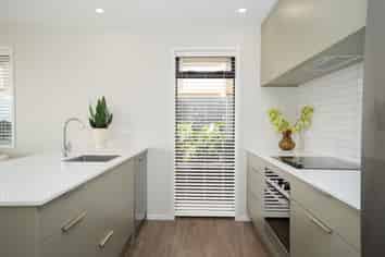 1 Pa Tuna Lane, Hurdon