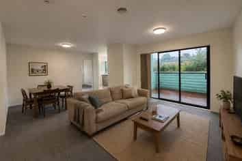 5/152 Triangle Road, Massey
