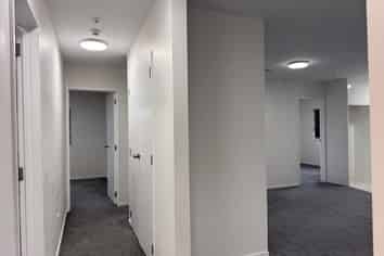 5/152 Triangle Road, Massey