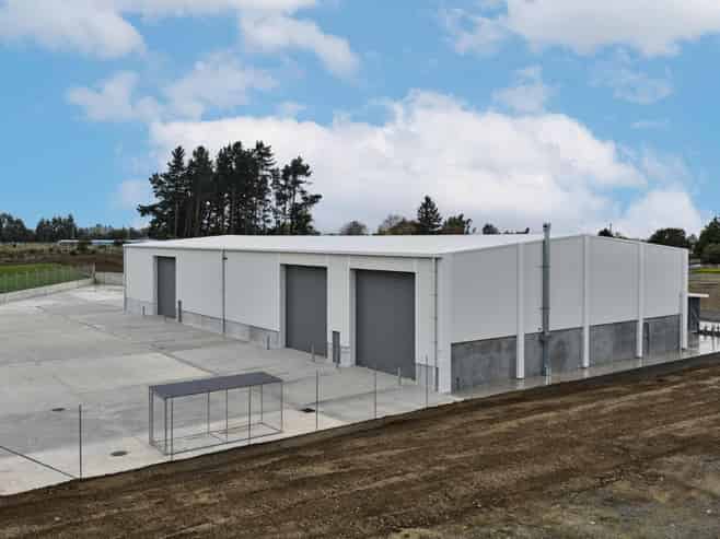 The trifecta - new shed, great tenant & long lease