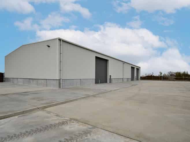 The trifecta - new shed, great tenant & long lease