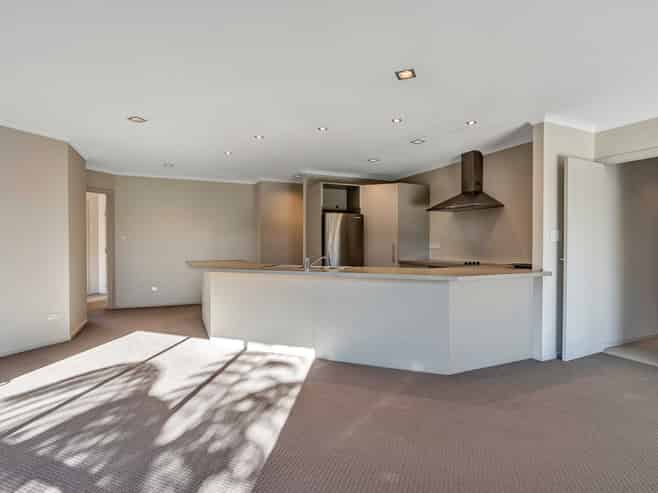 40 Montague Grove, Stratford