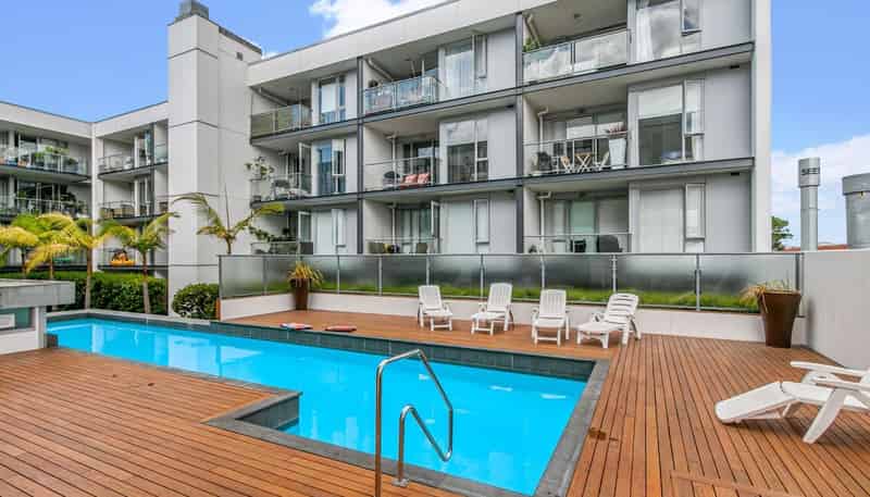 435 New North Road, Kingsland