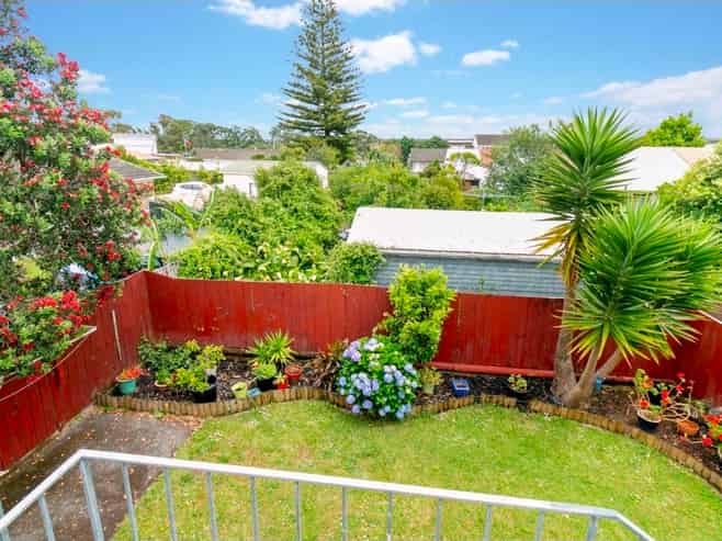 8/27 Pakuranga Road, Pakuranga