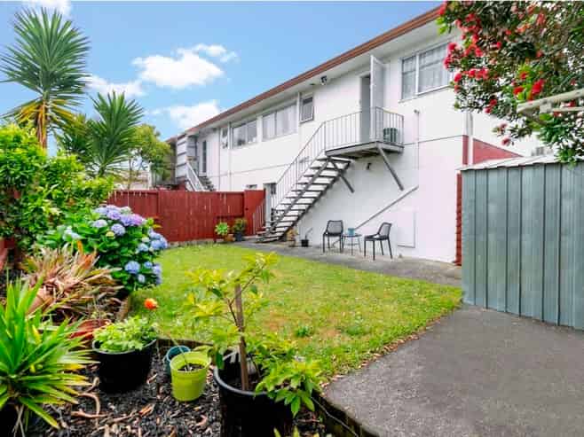 8/27 Pakuranga Road, Pakuranga