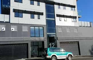 1E/12 CHARLES ST, Mount Eden
