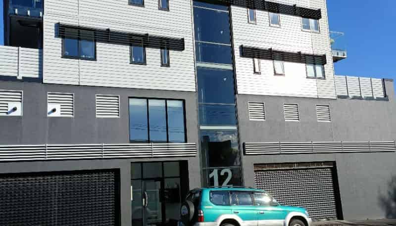 1E/12 CHARLES ST, Mount Eden