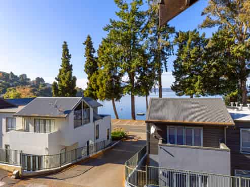 1/874 Acacia Bay Road, Acacia Bay