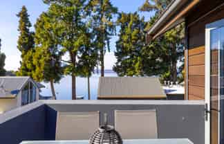 1/874 Acacia Bay Road, Acacia Bay