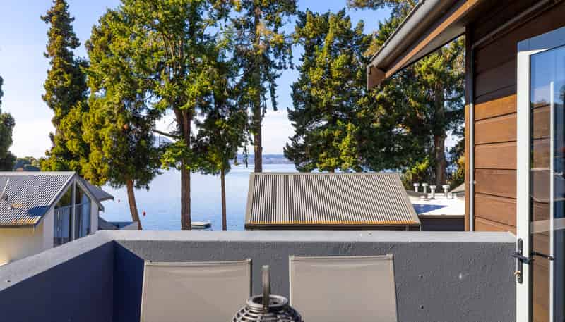 1/874 Acacia Bay Road, Acacia Bay