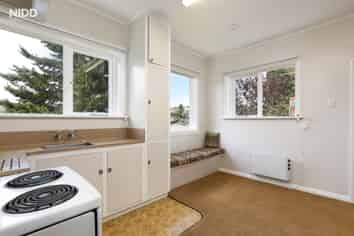 8 Holyrood Avenue, Wakari