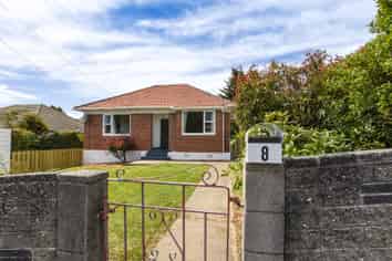 8 Holyrood Avenue, Wakari