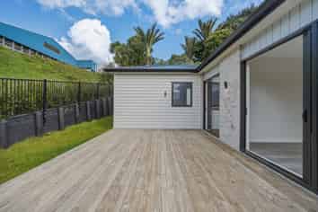 18 Rongoa Maori Way, Pukekohe