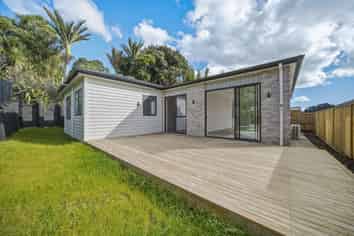 18 Rongoa Maori Way, Pukekohe
