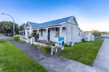 5 Collins Street, Waipawa