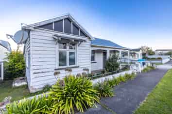 5 Collins Street, Waipawa