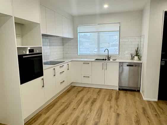 7/25 Vodanovich Road, Te Atatu South