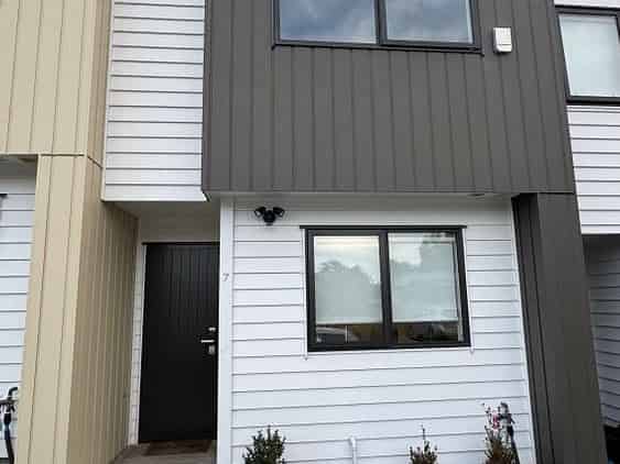 7/25 Vodanovich Road, Te Atatu South