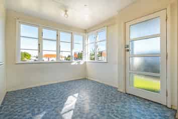 18 Goldsmith Crescent, Levin