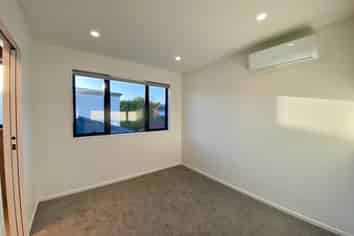 E/208 Archers Road, Glenfield