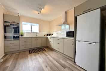 58 Bow Street, Raglan