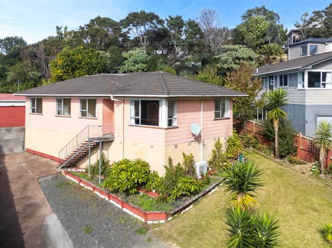 18 Zingaro Place, Massey