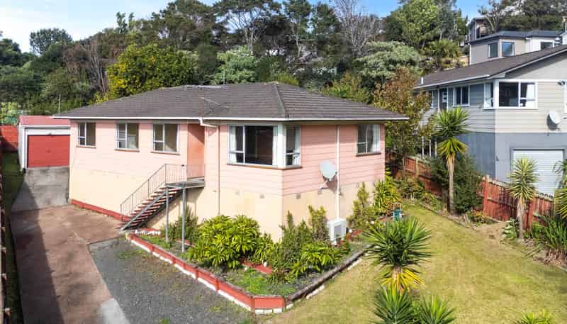 18 Zingaro Place, Massey