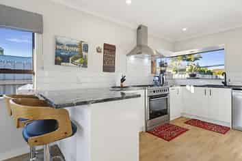77 Avondale Road, Taradale