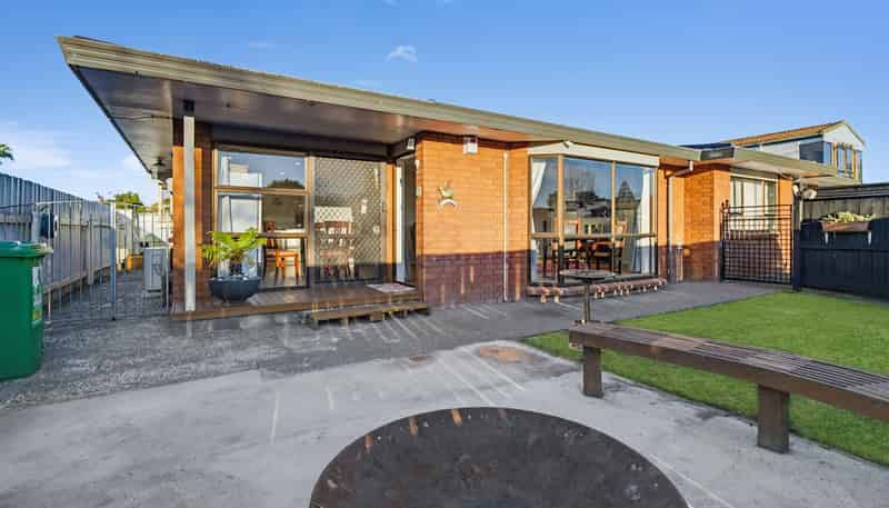 77 Avondale Road, Taradale