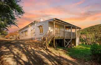 8 Mount Cecil Road, Moonshine Valley