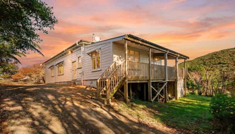 8 Mount Cecil Road, Moonshine Valley