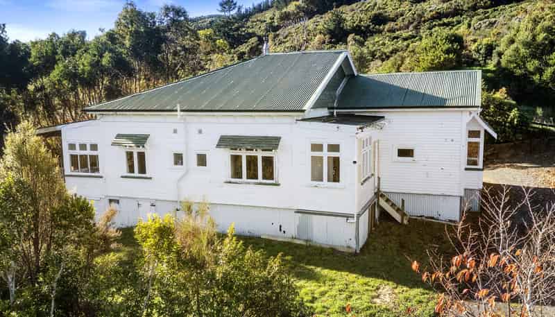 8 Mount Cecil Road, Moonshine Valley