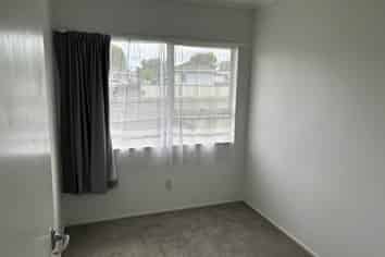 1/23 Challen Close, Conifer Grove