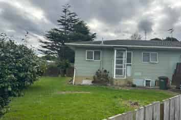 1/23 Challen Close, Conifer Grove
