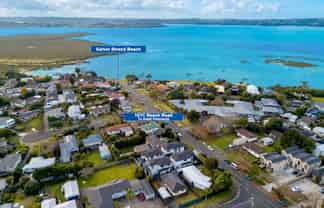101C Beach Road, Te Atatu Peninsula